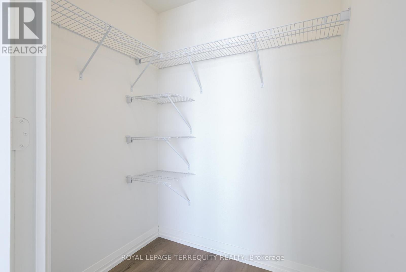 811 - 27 Korda Gate, Vaughan (Concord), Ontario  L4K 0P6 - Photo 14 - N12883580