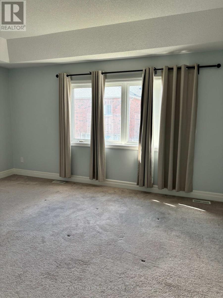 4 Snap Dragon Trail, East Gwillimbury, Ontario  L9N 0S9 - Photo 10 - N12883596