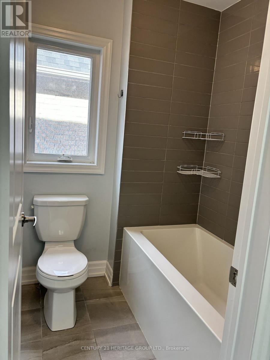 4 Snap Dragon Trail, East Gwillimbury, Ontario  L9N 0S9 - Photo 17 - N12883596