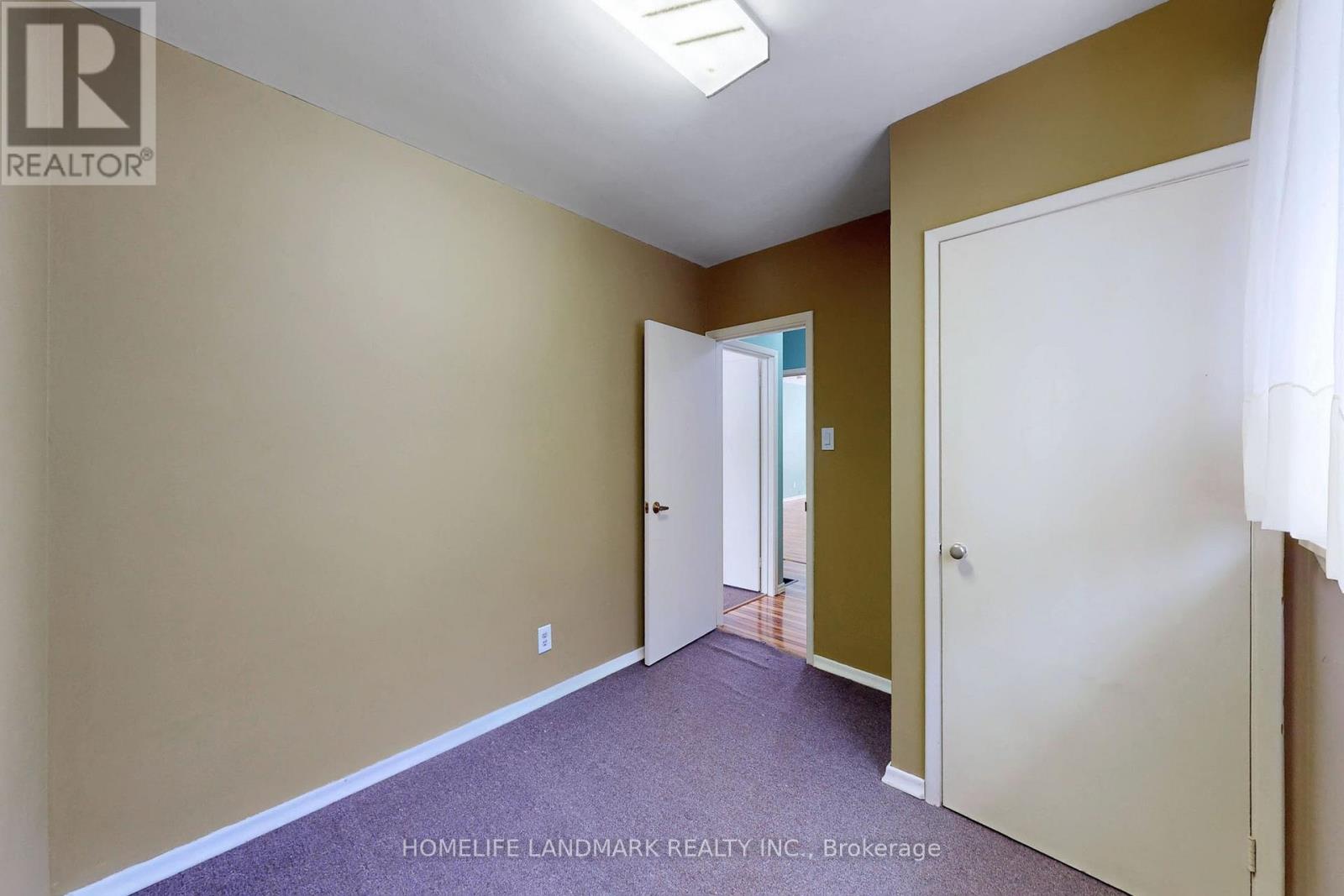 135 Ringwood Road, Oakville, Ontario  L6H 1K3 - Photo 26 - W12881068