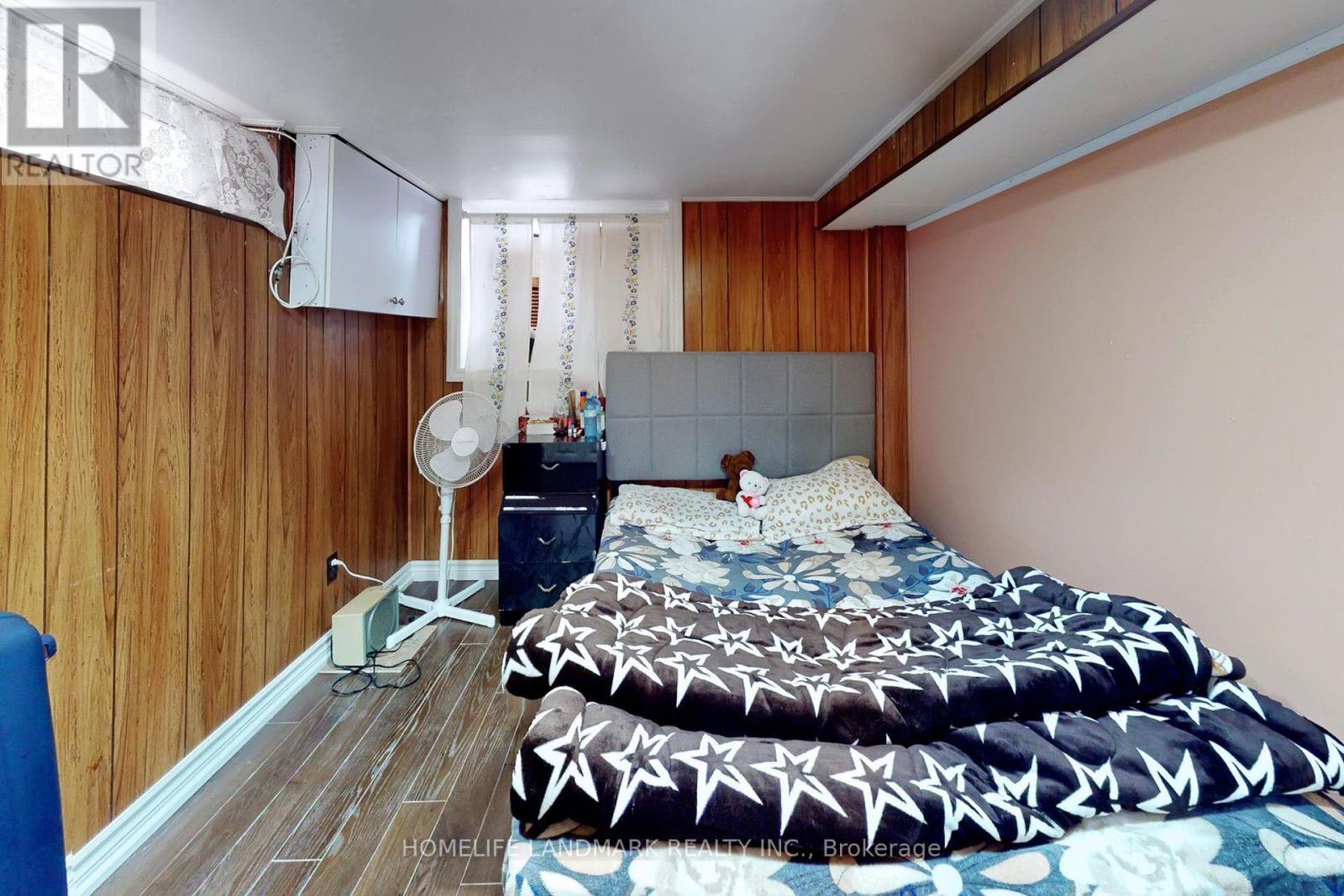 135 Ringwood Road, Oakville, Ontario  L6H 1K3 - Photo 38 - W12881068