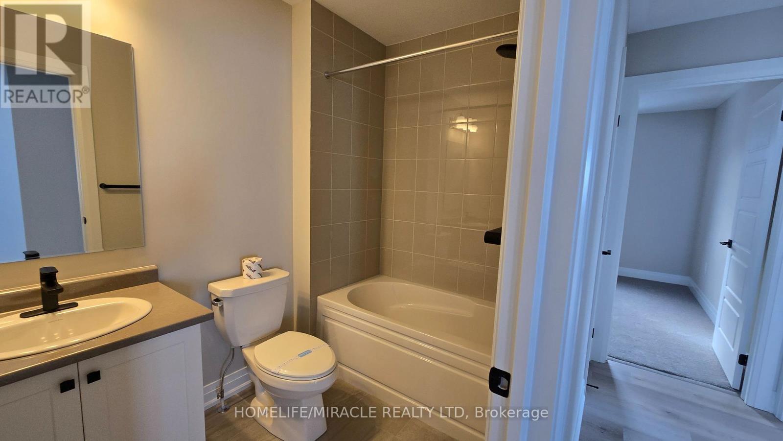 224 Greer Street, Barrie, Ontario  L9J 0B7 - Photo 12 - S12883588