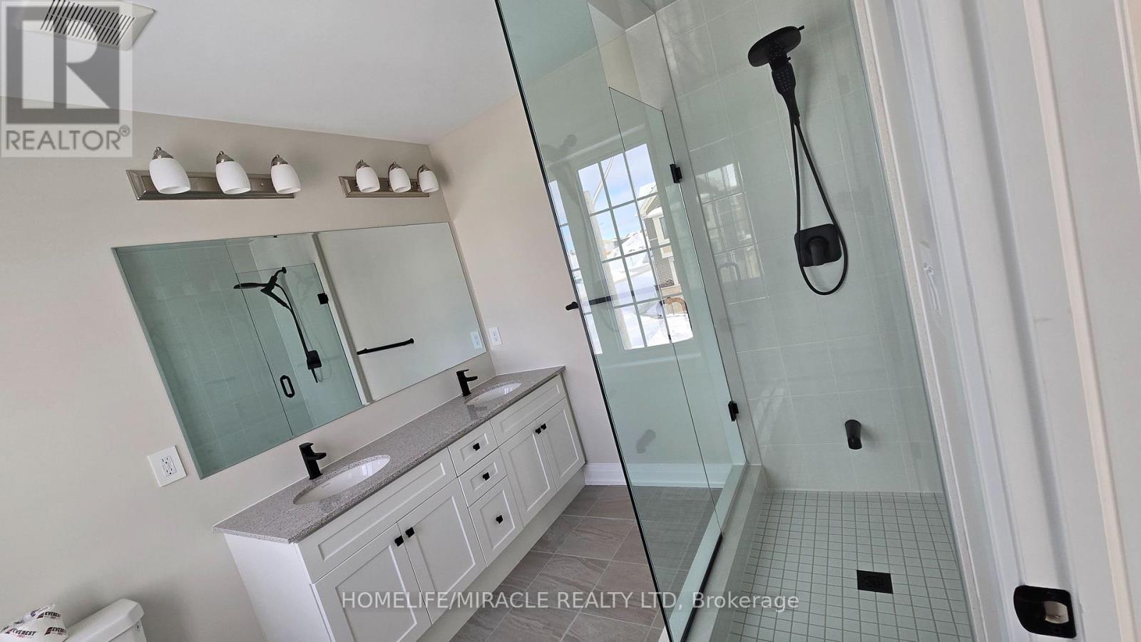 224 Greer Street, Barrie, Ontario  L9J 0B7 - Photo 14 - S12883588