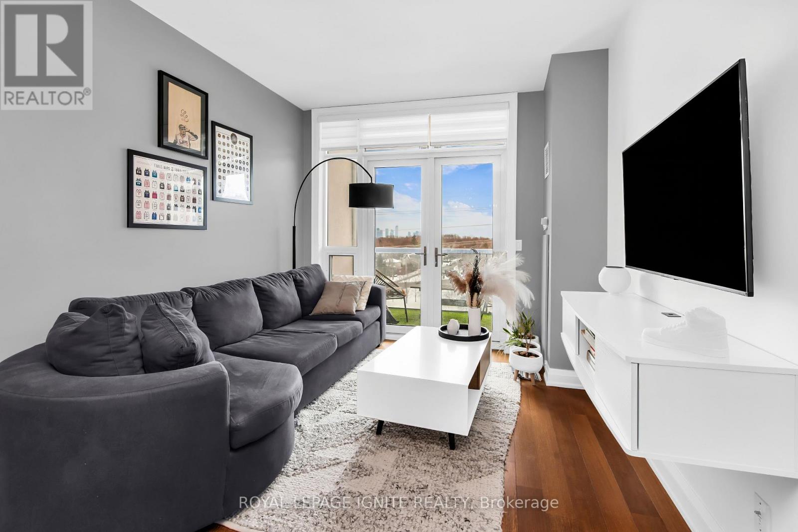 704 - 1135 Royal York Road, Toronto, Ontario  M9A 0C3 - Photo 11 - W12883554