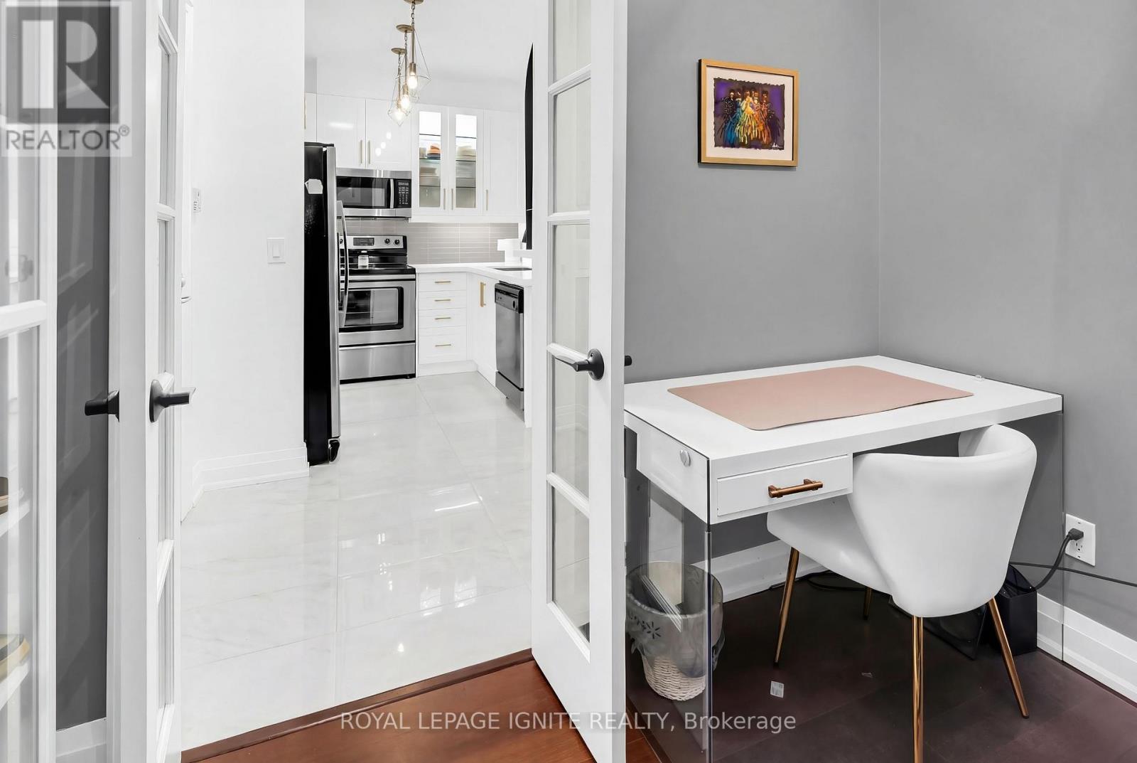 704 - 1135 Royal York Road, Toronto, Ontario  M9A 0C3 - Photo 15 - W12883554