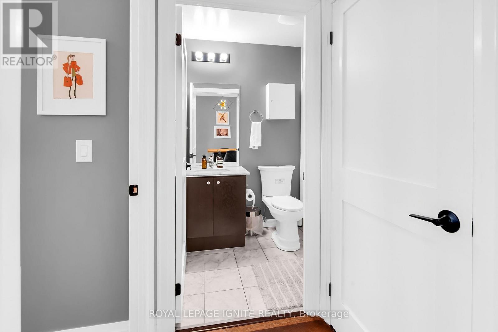 704 - 1135 Royal York Road, Toronto, Ontario  M9A 0C3 - Photo 17 - W12883554