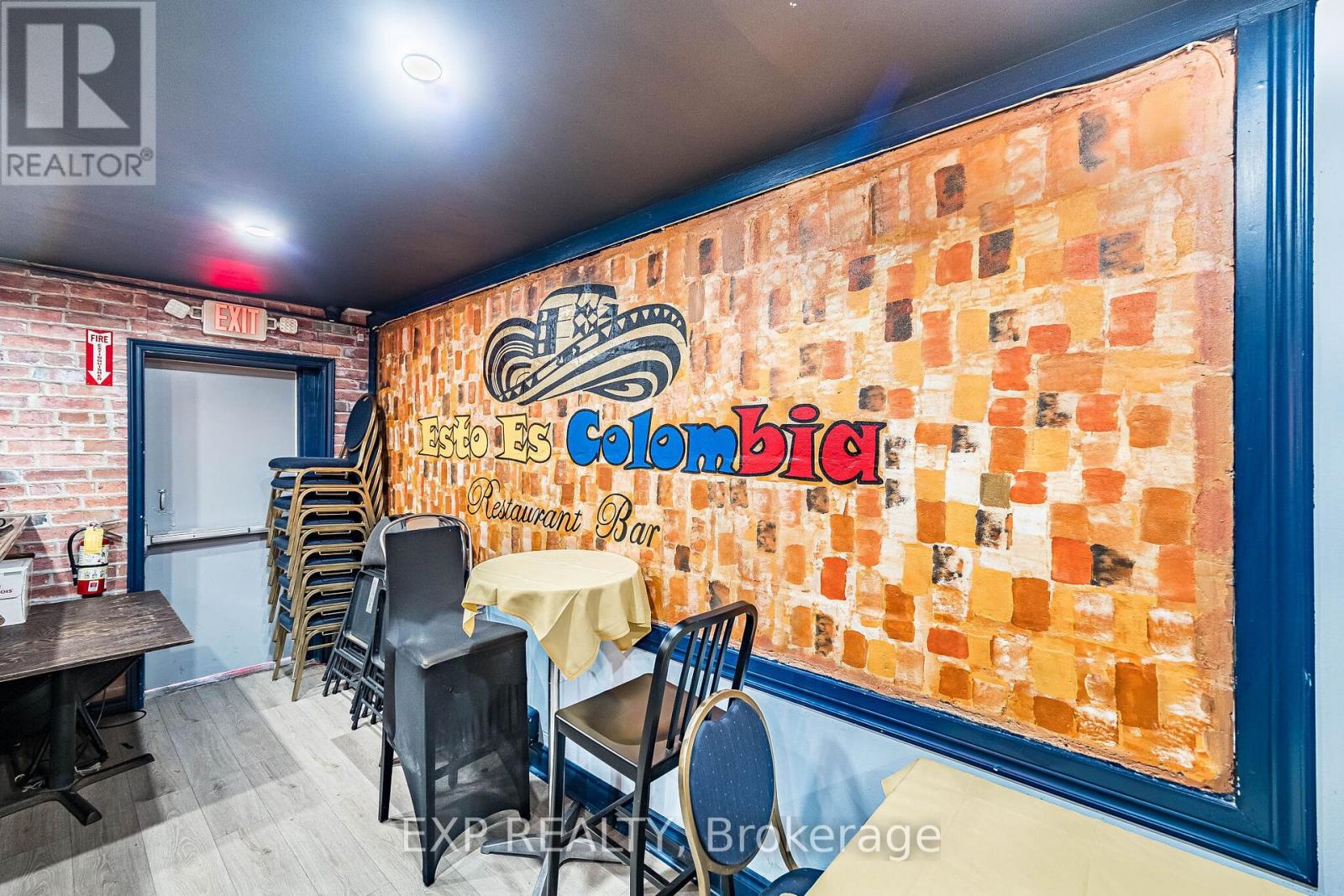 2848 Dufferin Street, Toronto, Ontario  M6B 3S3 - Photo 12 - W12883558