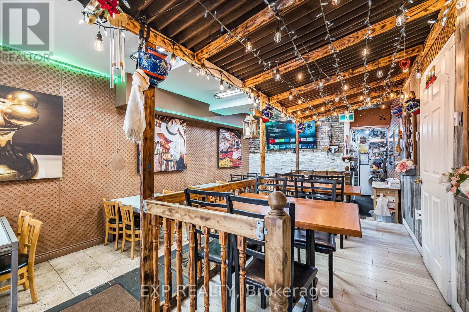 2848 Dufferin Street, Toronto, Ontario  M6B 3S3 - Photo 32 - W12883558