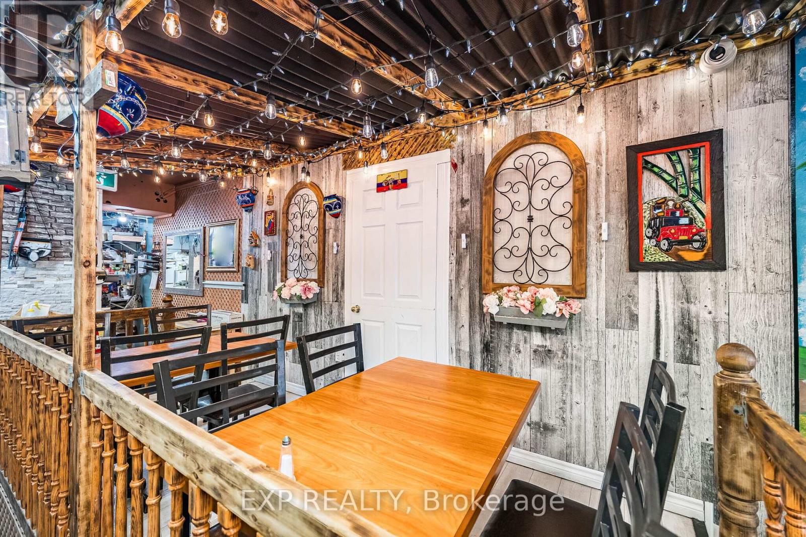 2848 Dufferin Street, Toronto, Ontario  M6B 3S3 - Photo 35 - W12883558