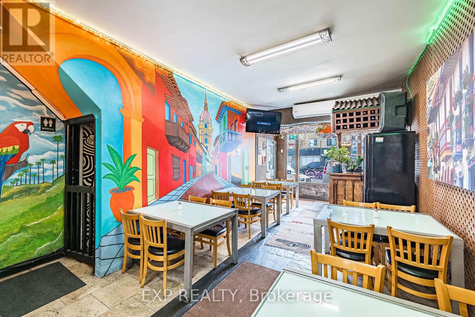 2848 Dufferin Street, Toronto, Ontario  M6B 3S3 - Photo 37 - W12883558