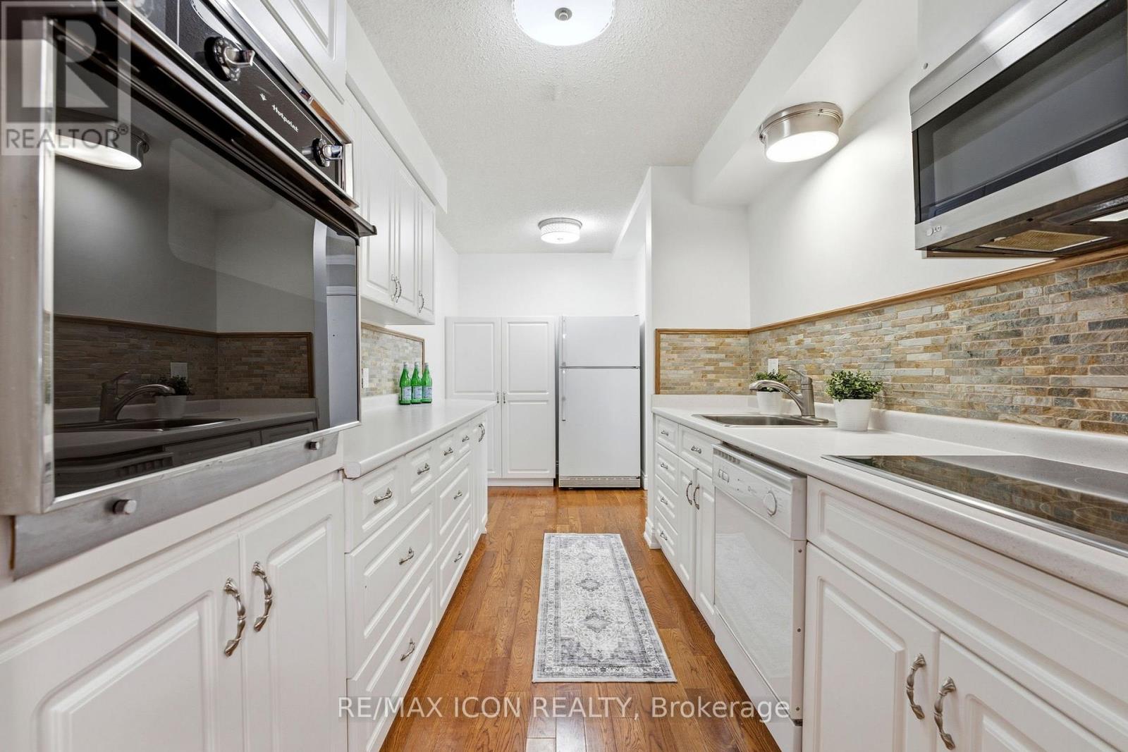 206 - 944 Caledonian View, Cambridge, Ontario  N3H 1A5 - Photo 7 - X12883552