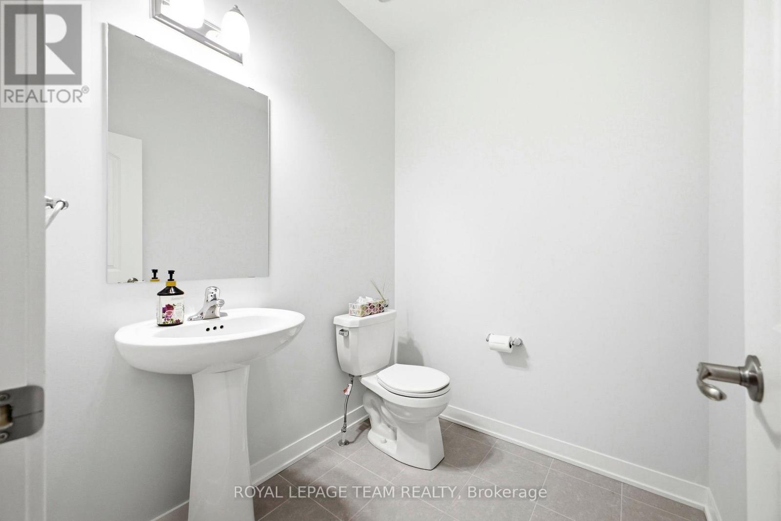 739 Tincture Place, Ottawa, Ontario  K2W 0P2 - Photo 4 - X12877676