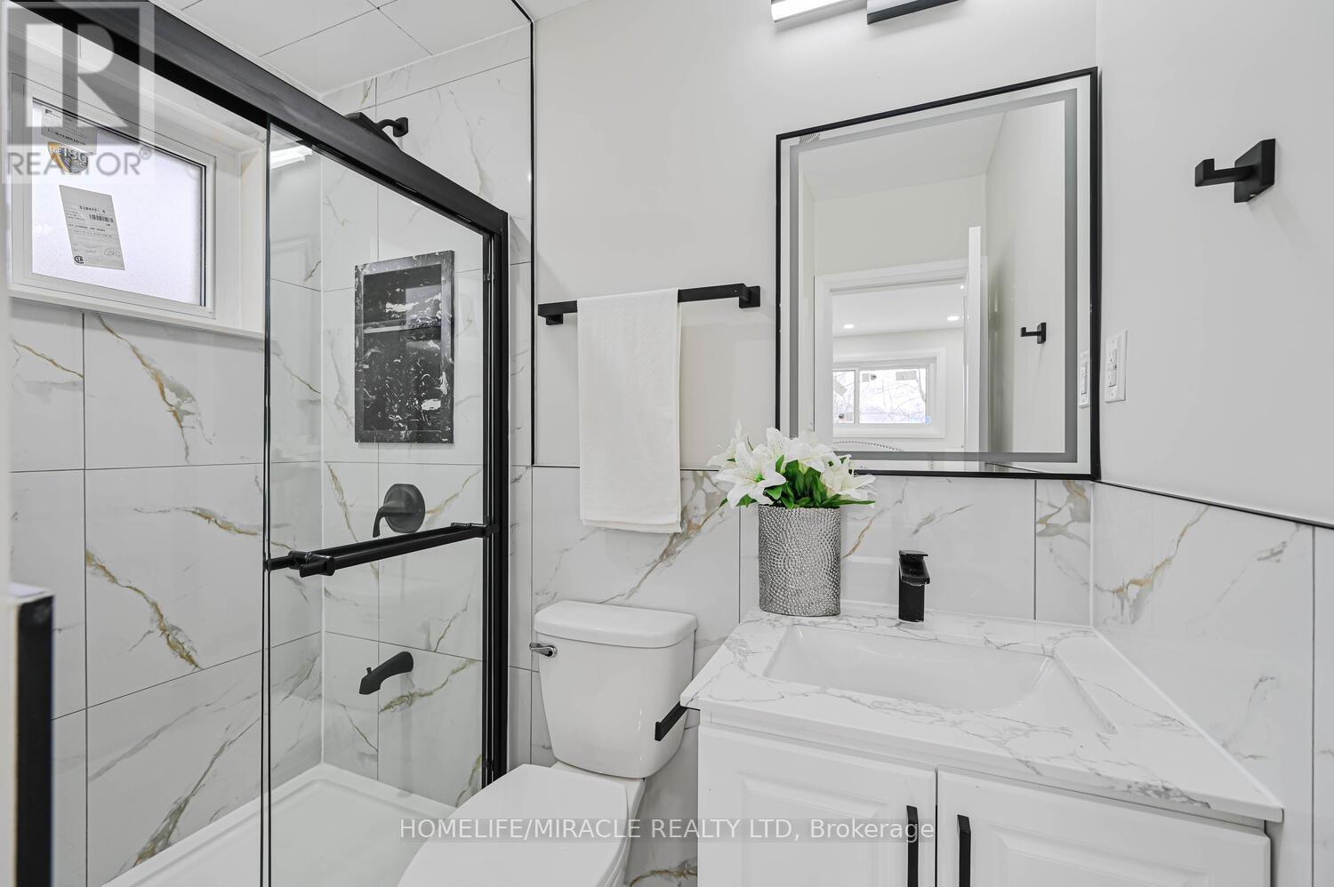 55 Taysham Crescent, Toronto (Thistletown-Beaumonde Heights), Ontario  M9V 1X1 - Photo 27 - W12882274