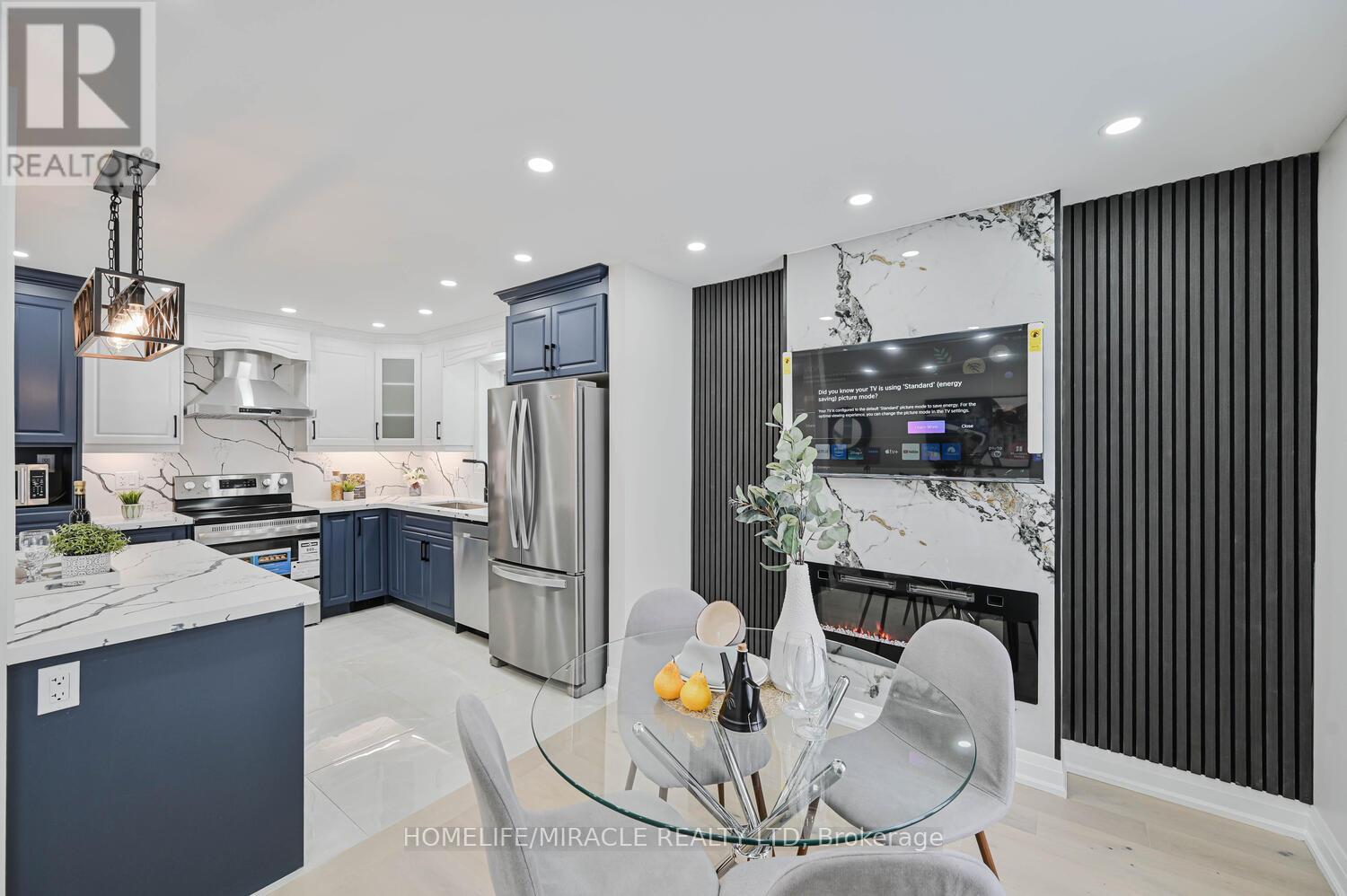 55 Taysham Crescent, Toronto (Thistletown-Beaumonde Heights), Ontario  M9V 1X1 - Photo 15 - W12882274