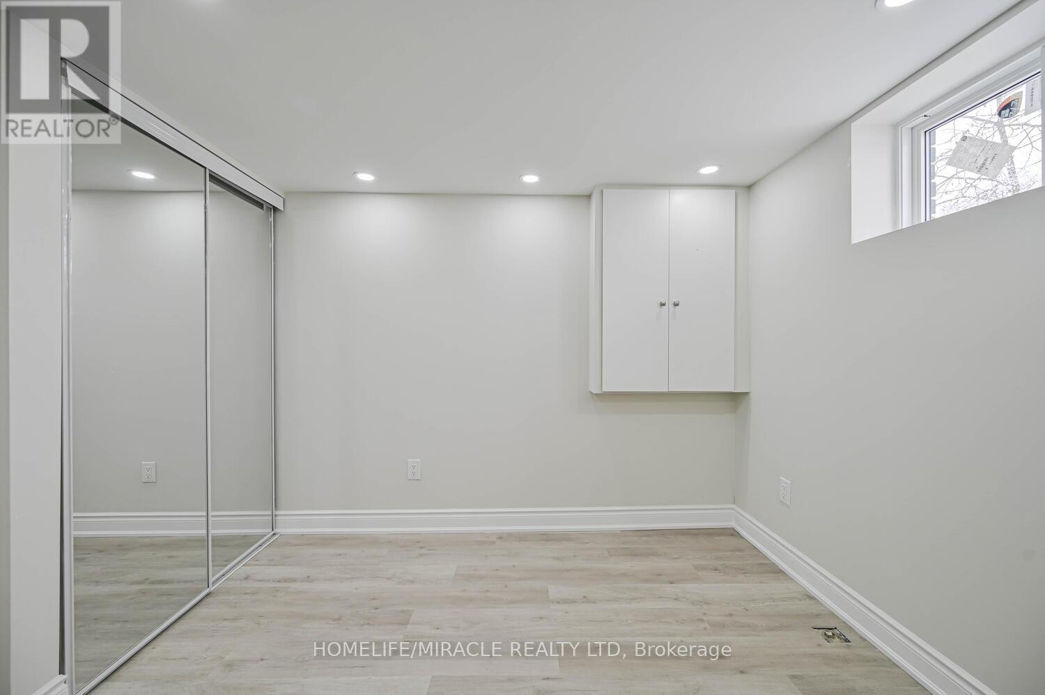 55 Taysham Crescent, Toronto (Thistletown-Beaumonde Heights), Ontario  M9V 1X1 - Photo 45 - W12882274