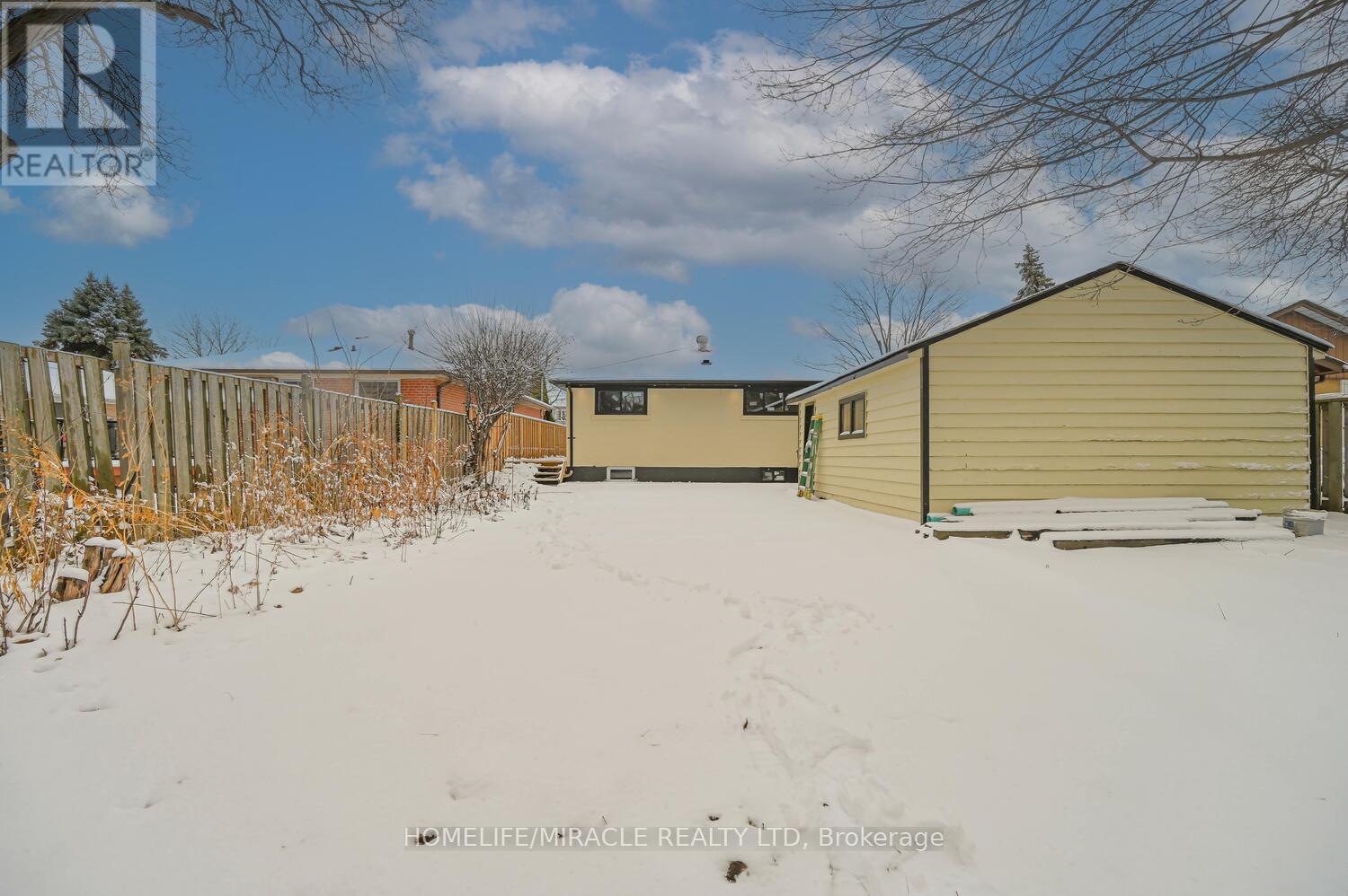 55 Taysham Crescent, Toronto (Thistletown-Beaumonde Heights), Ontario  M9V 1X1 - Photo 49 - W12882274