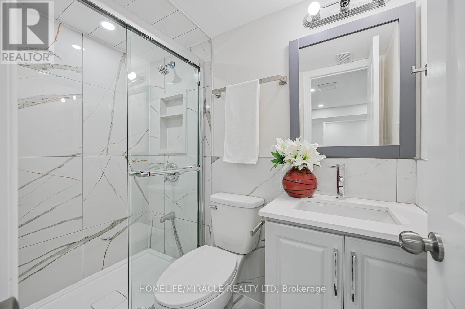 55 Taysham Crescent, Toronto (Thistletown-Beaumonde Heights), Ontario  M9V 1X1 - Photo 46 - W12882274