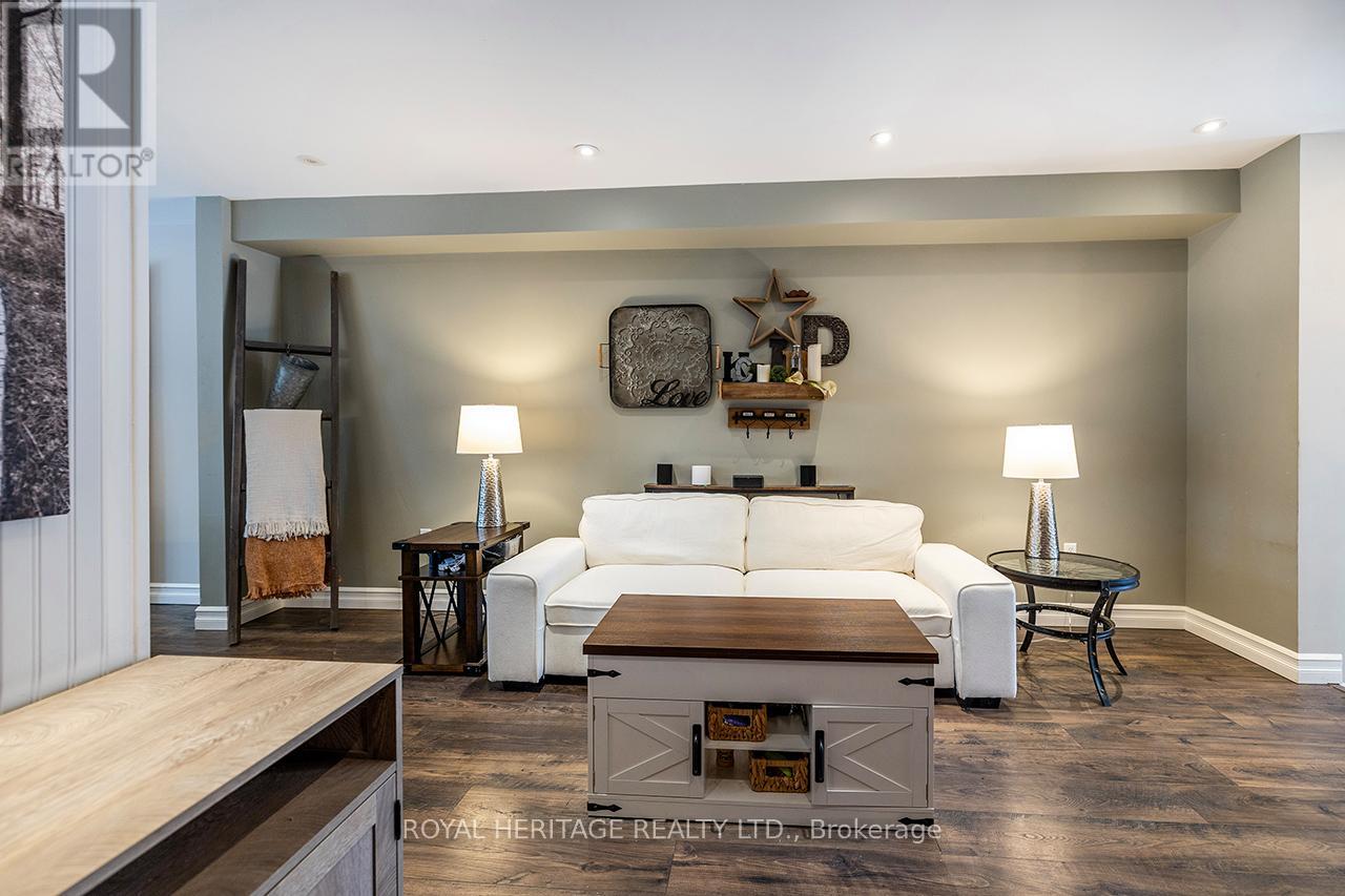 92 Zachary Place, Whitby, Ontario  L1M 1E2 - Photo 14 - E12883616