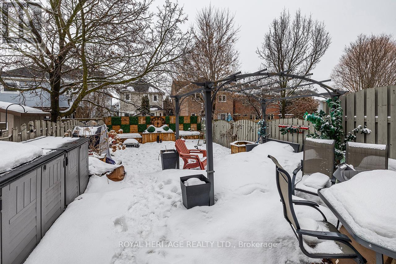 92 Zachary Place, Whitby, Ontario  L1M 1E2 - Photo 24 - E12883616