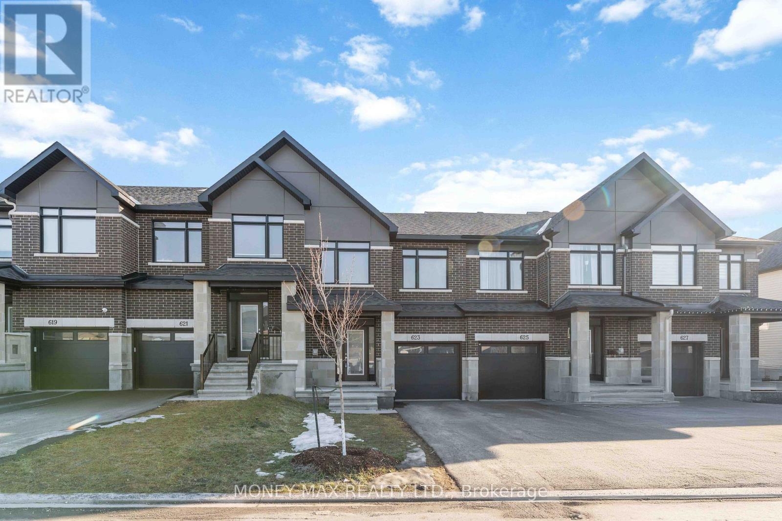 623 Knotridge Street, Ottawa, Ontario  K1W 0C7 - Photo 2 - X12883660