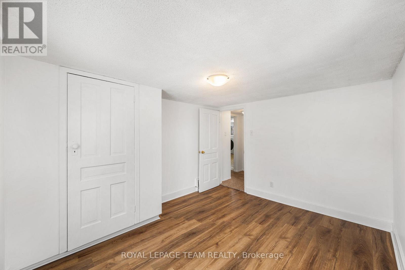 163 Genest Street, Ottawa, Ontario  K1L 7Y8 - Photo 12 - X12883676