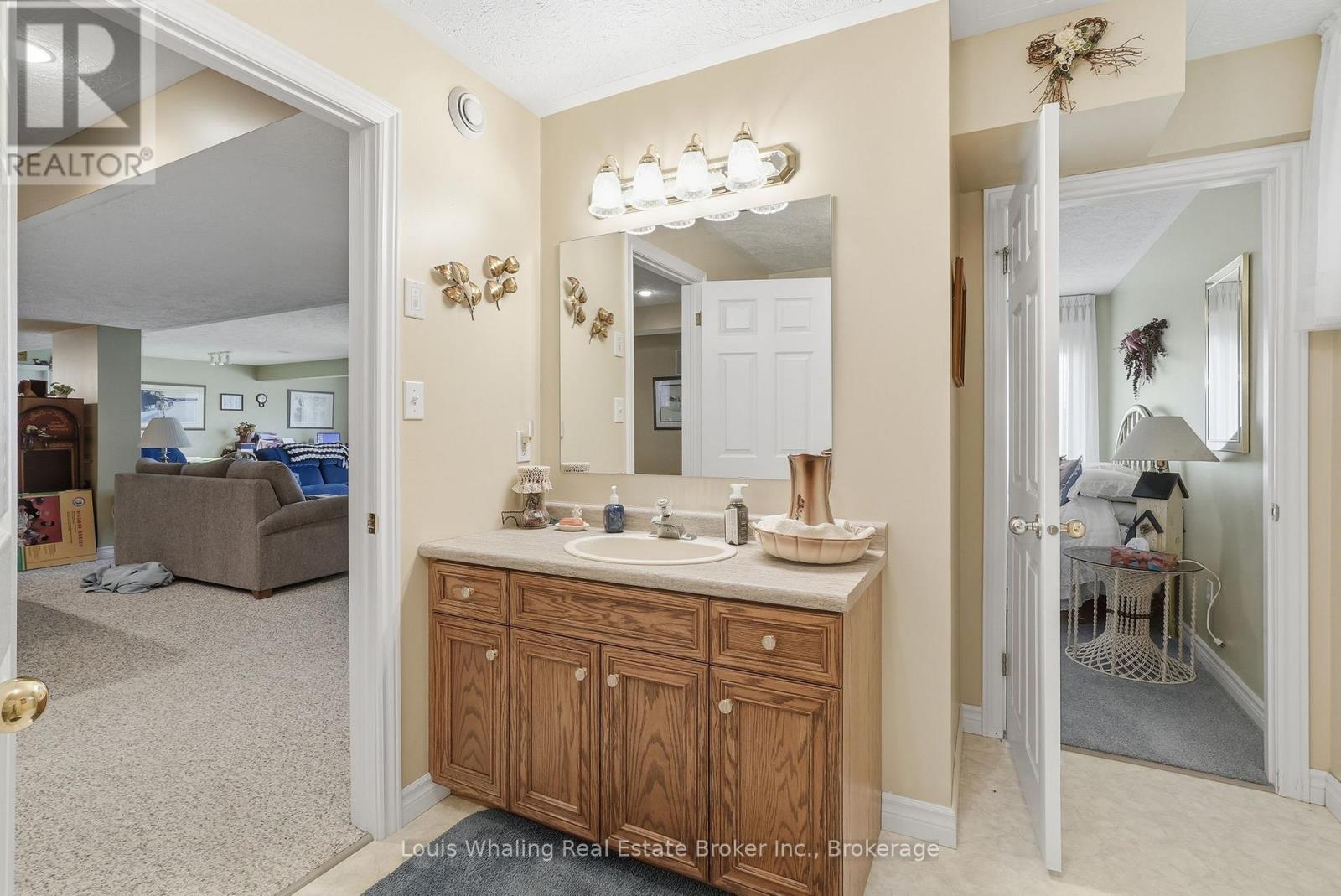 711 21st A Avenue, Hanover, Ontario  N4N 3M2 - Photo 27 - X12883654