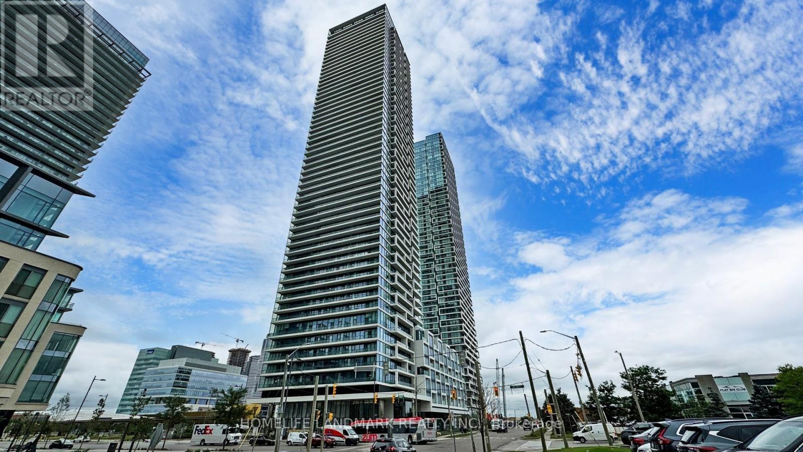 5011 - 950 Portage Parkway, Vaughan, Ontario  L4K 0J7 - Photo 2 - N12883622