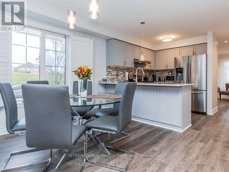 49 Convoy Crescent, Vaughan, Ontario  L6A 3H3 - Photo 13 - N12883652