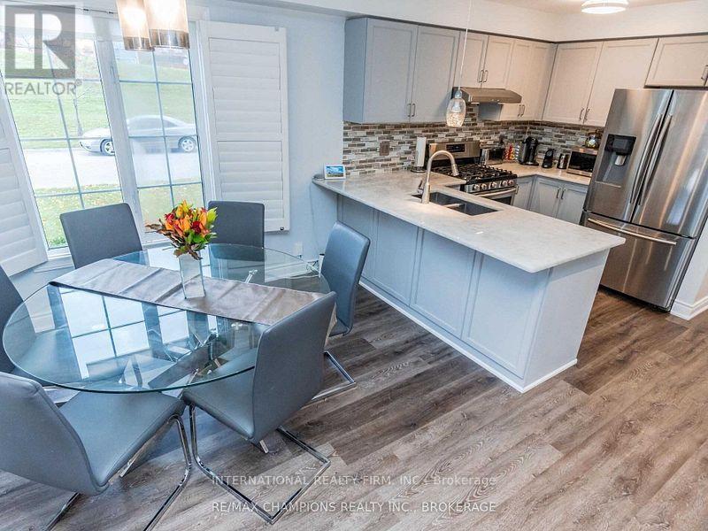 49 Convoy Crescent, Vaughan, Ontario  L6A 3H3 - Photo 15 - N12883652