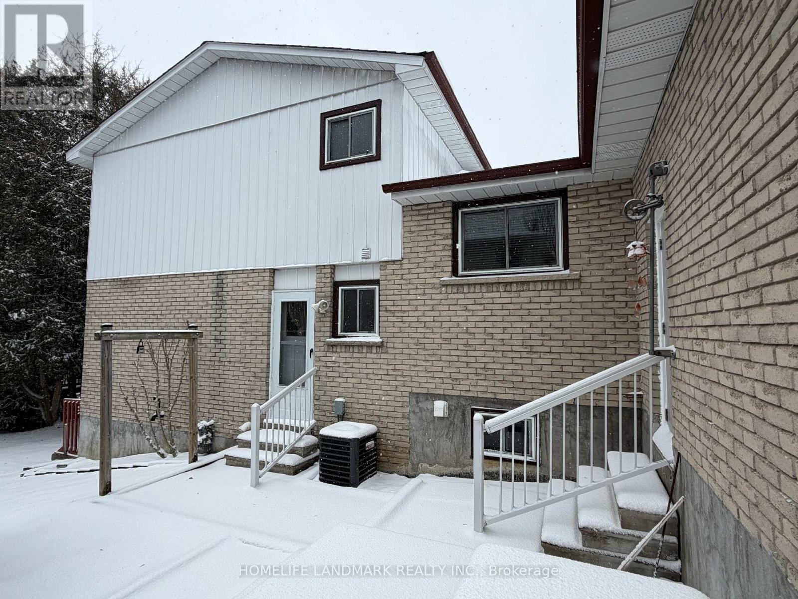 Lower - 874 Sparrow Road, Newmarket, Ontario  L3Y 5P9 - Photo 2 - N12883656