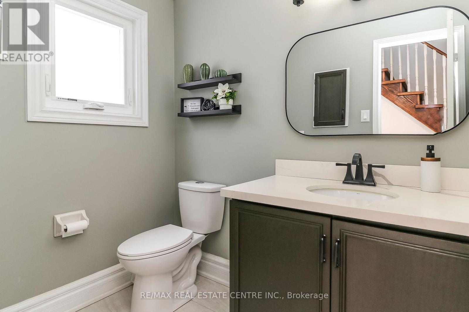 39 Cardinal Street, Barrie, Ontario  L4M 6C9 - Photo 24 - S12883664