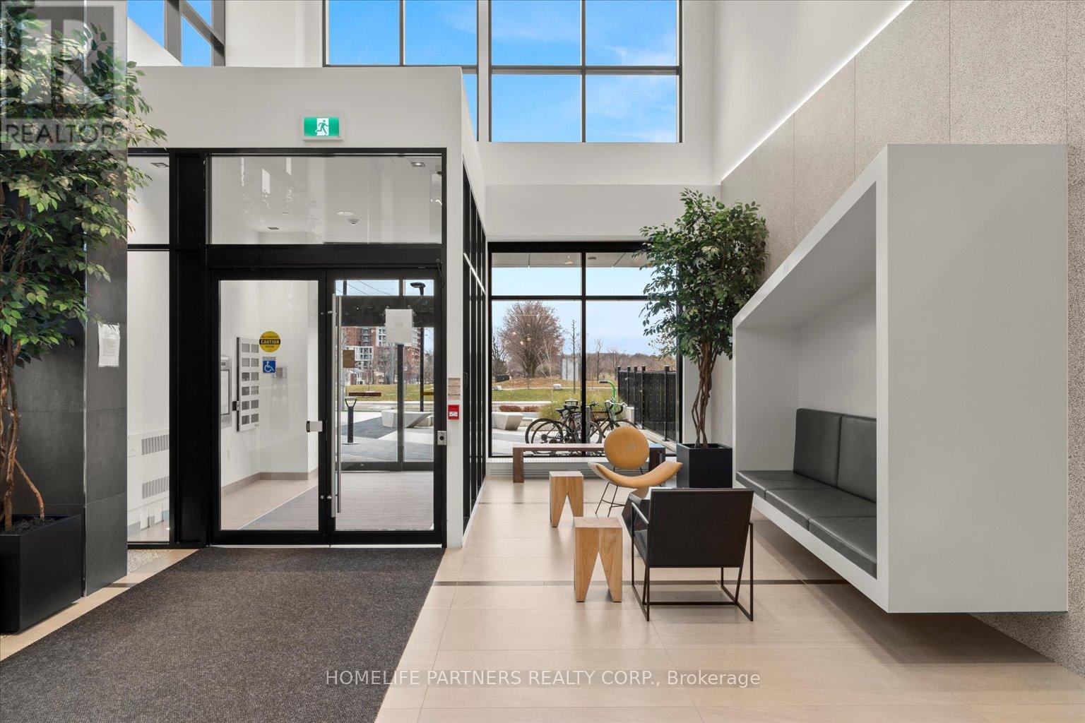 13 - 50 George Butchart Drive, Toronto, Ontario  M3K 0C9 - Photo 4 - W12883610