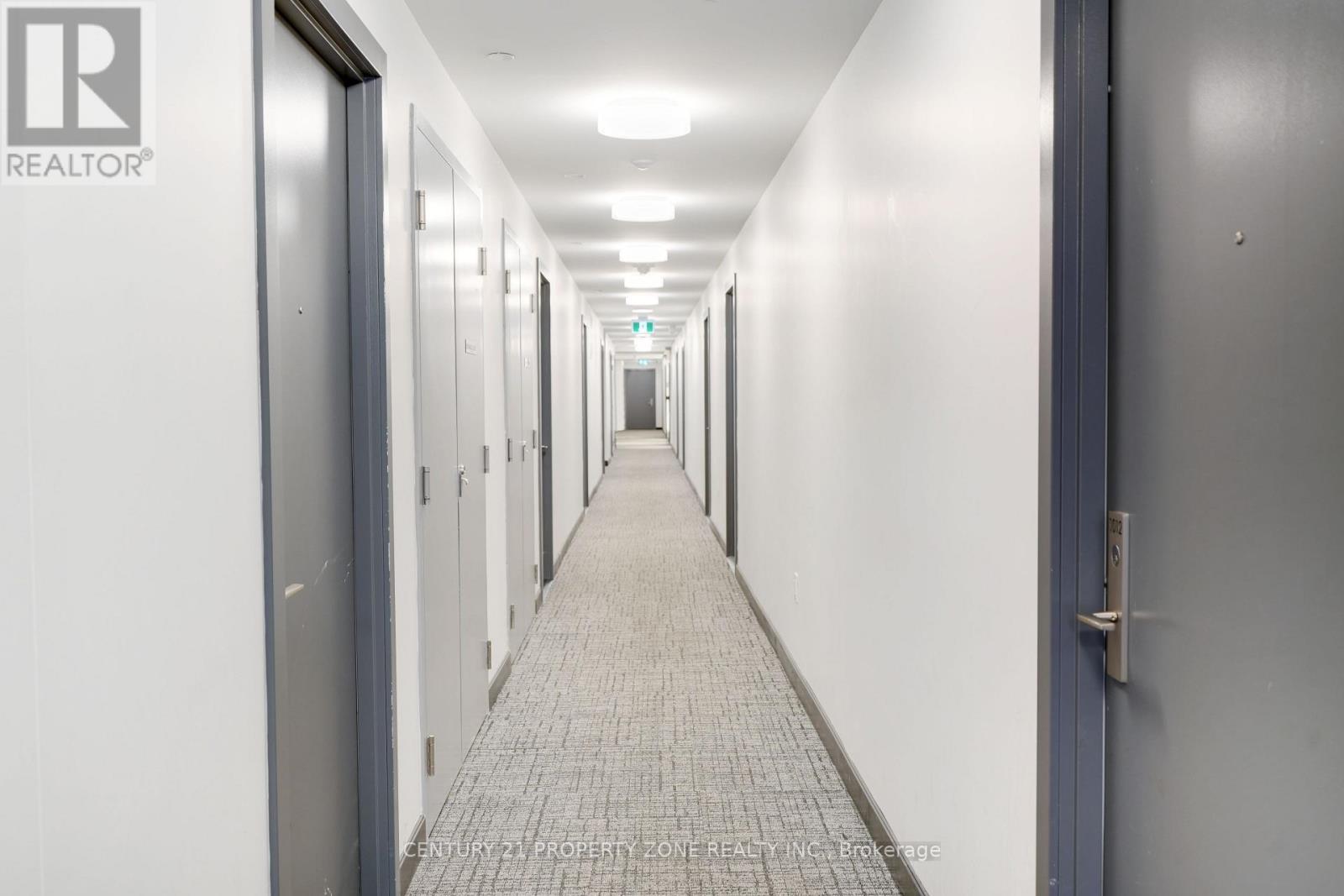 86 Dundas Street, Mississauga, Ontario  L5A 1W4 - Photo 2 - W12883632