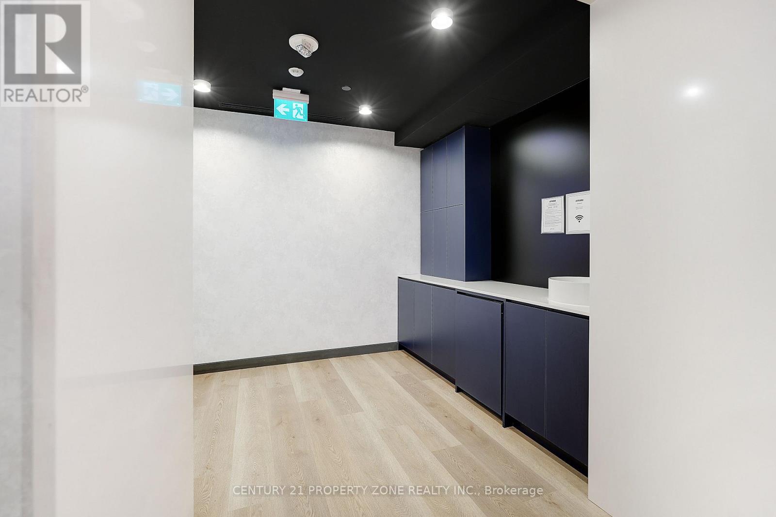 86 Dundas Street, Mississauga, Ontario  L5A 1W4 - Photo 22 - W12883632