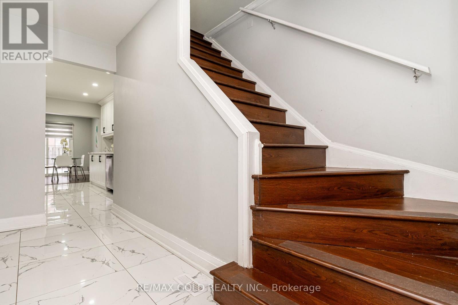 13 Martindale Crescent, Brampton, Ontario  L6X 2V7 - Photo 21 - W12883668