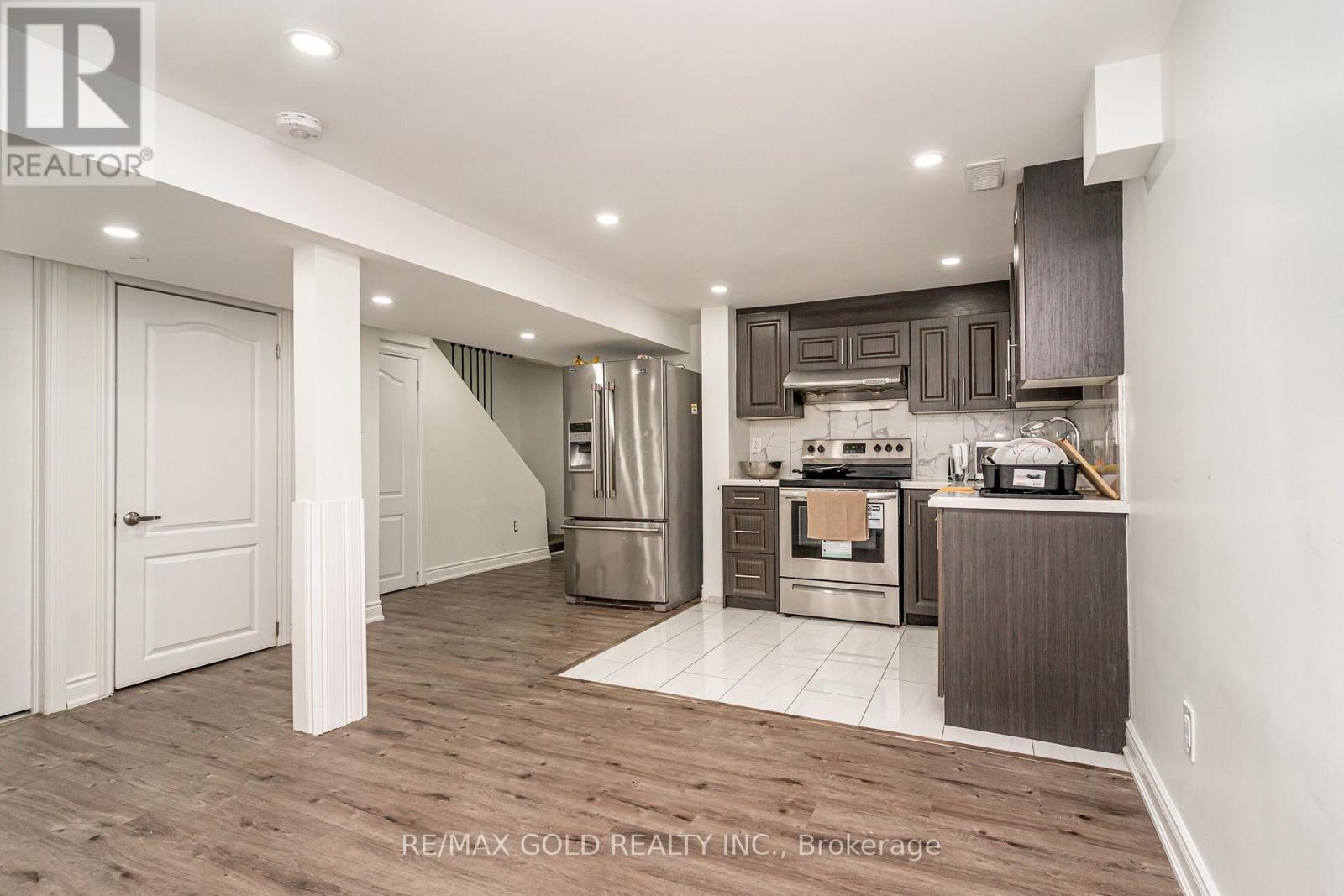 13 Martindale Crescent, Brampton, Ontario  L6X 2V7 - Photo 31 - W12883668