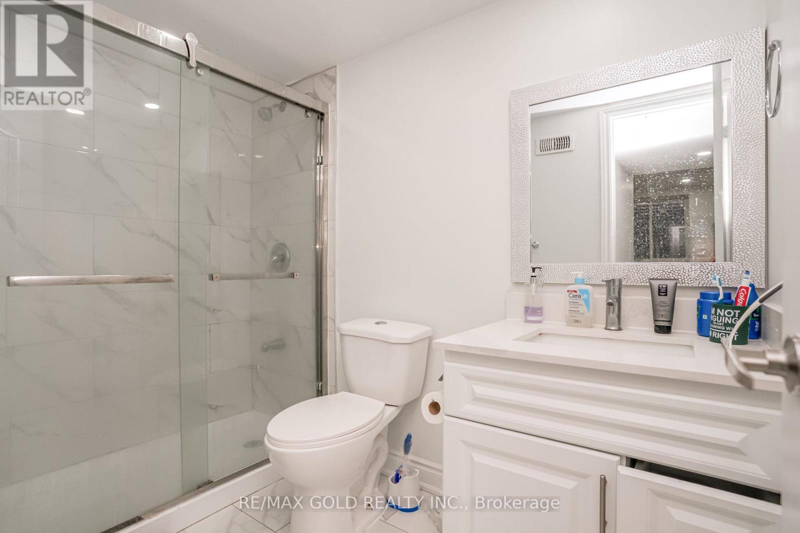 13 Martindale Crescent, Brampton, Ontario  L6X 2V7 - Photo 37 - W12883668