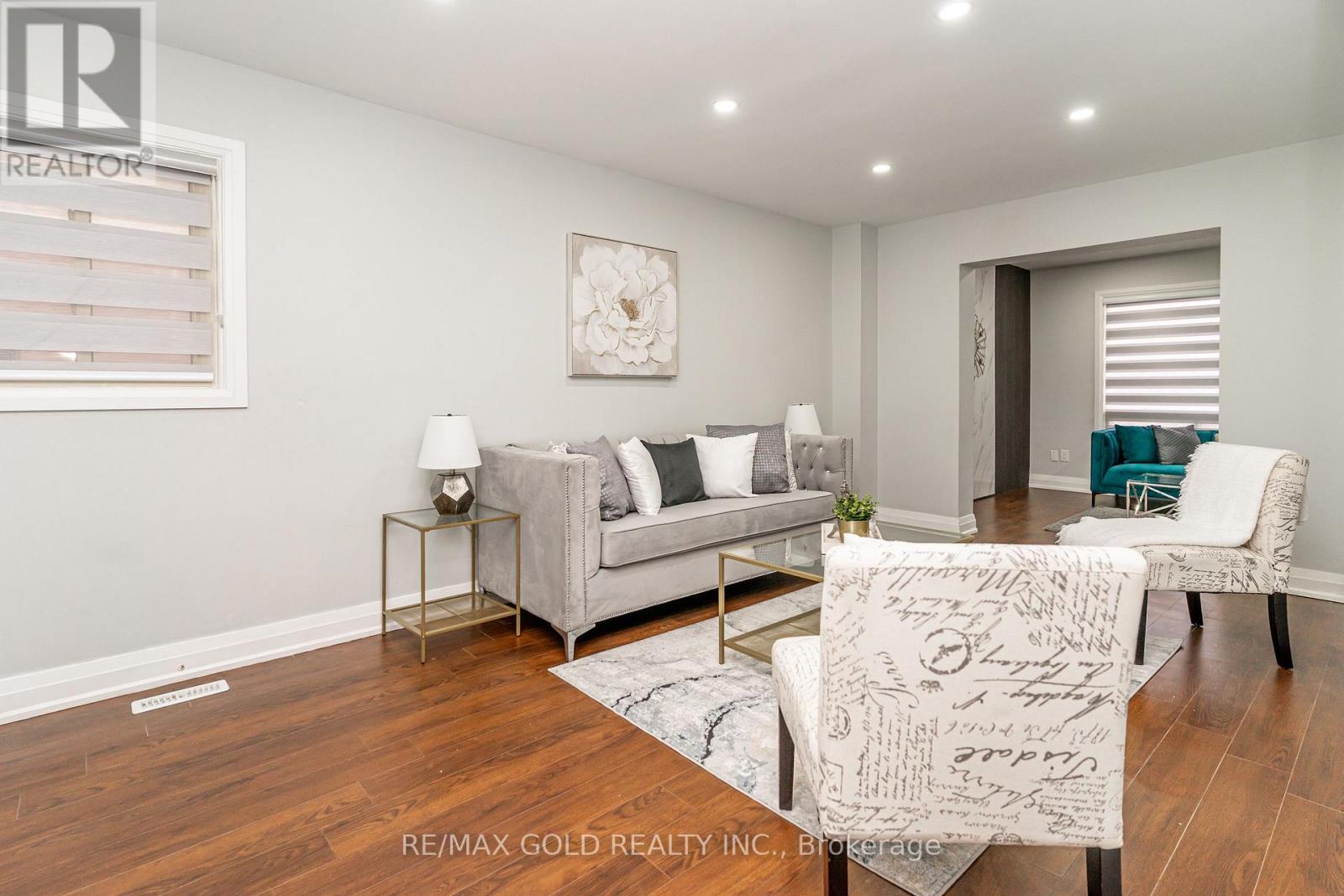 13 Martindale Crescent, Brampton, Ontario  L6X 2V7 - Photo 7 - W12883668