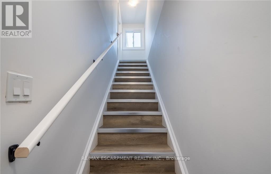 4289 Mountain Street, Lincoln, Ontario  L0R 1B0 - Photo 5 - X12883644