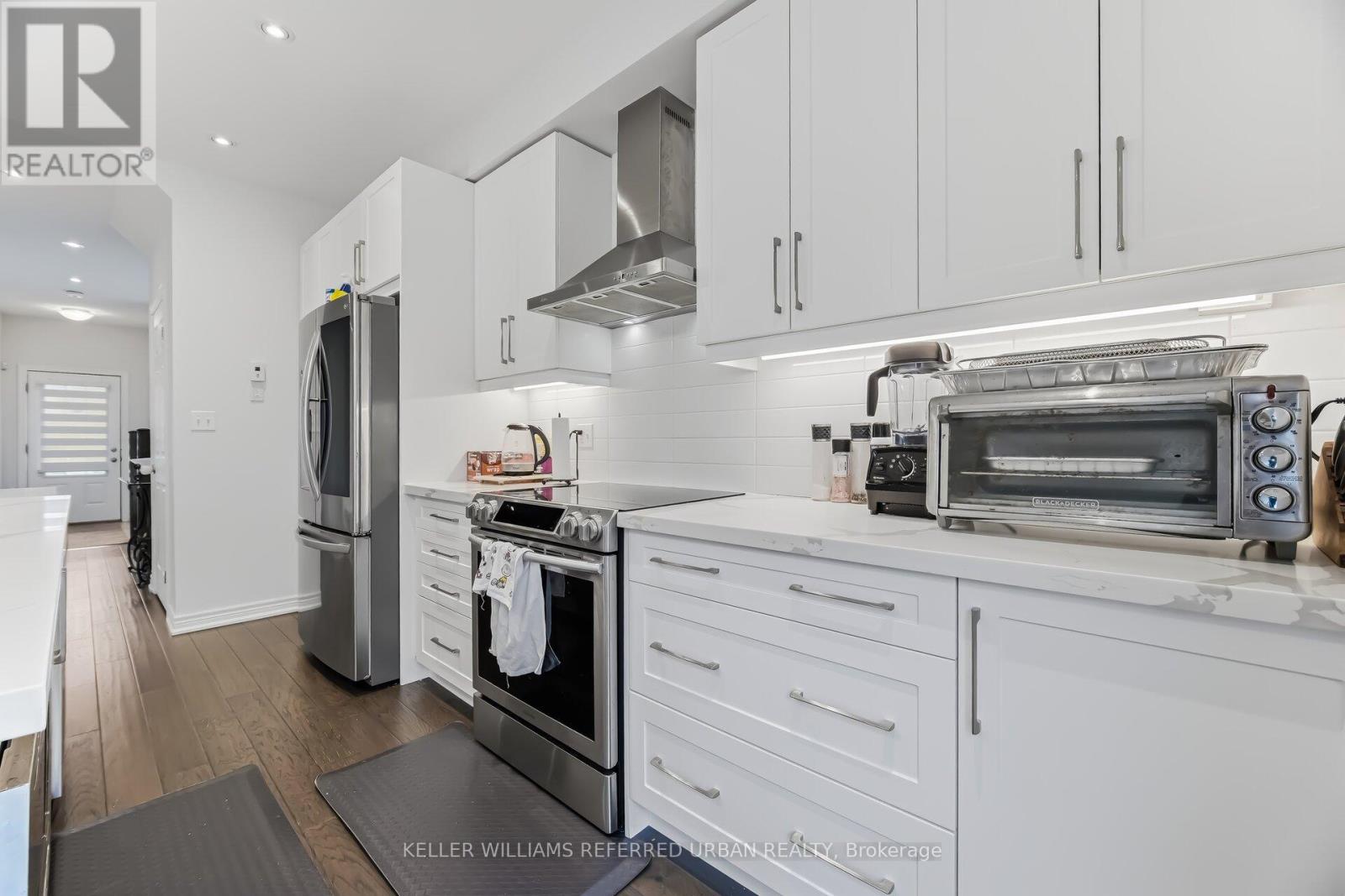 8 - 21 Madonna Drive, Hamilton, Ontario  L9B 0H1 - Photo 13 - X12883646