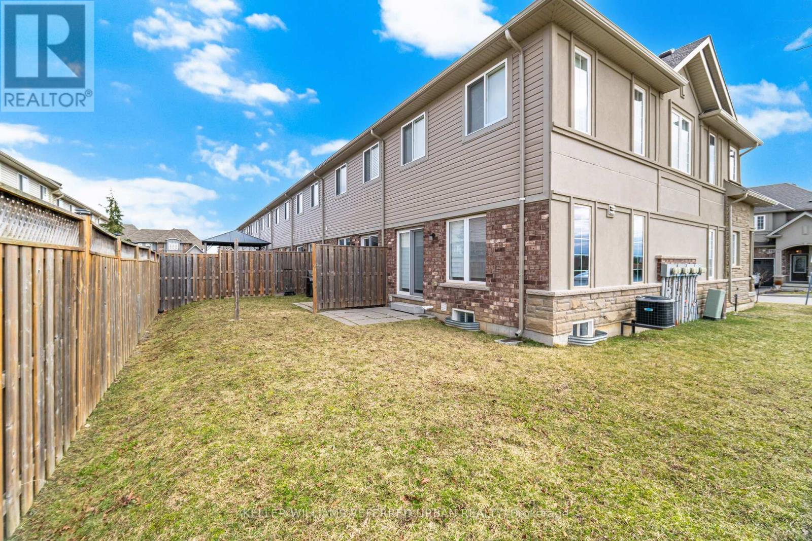 8 - 21 Madonna Drive, Hamilton, Ontario  L9B 0H1 - Photo 34 - X12883646