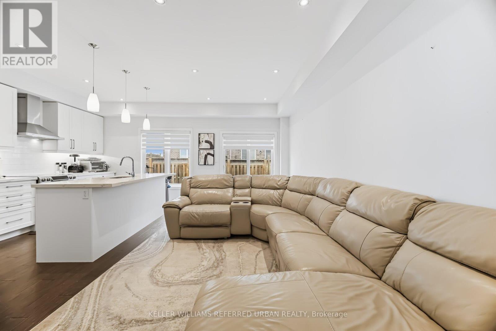 8 - 21 Madonna Drive, Hamilton, Ontario  L9B 0H1 - Photo 9 - X12883646