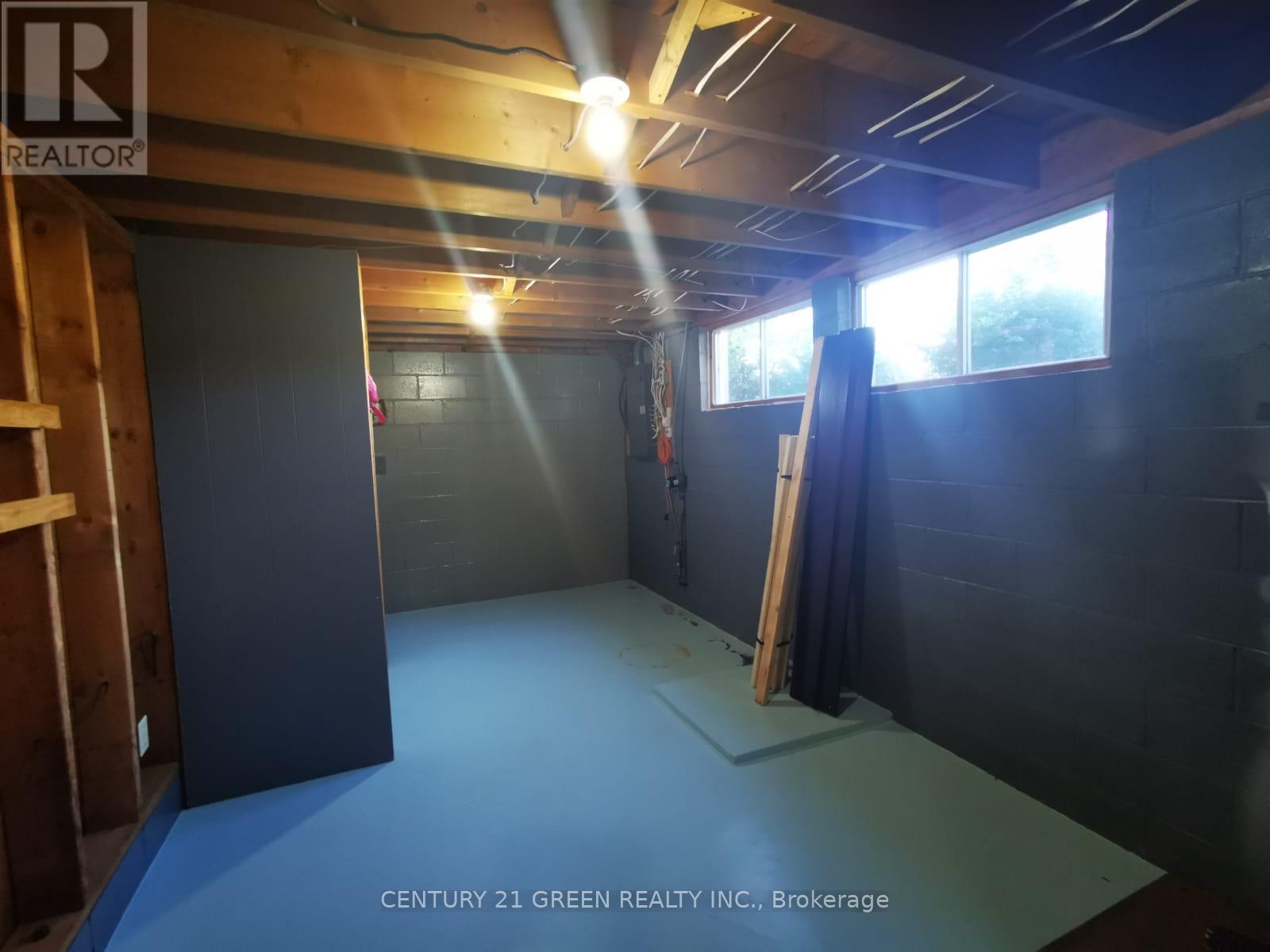 9 Fitz Avenue, South River, Ontario  P0A 1X0 - Photo 18 - X12883662