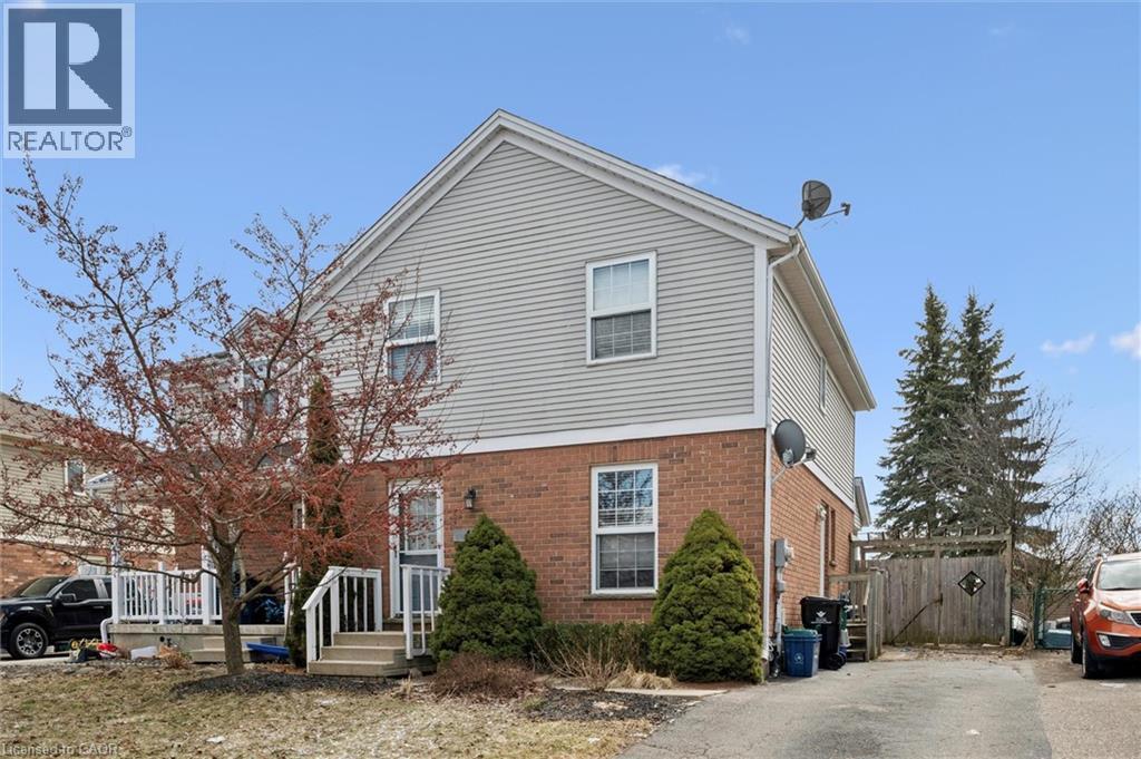427 BANKSIDE Crescent, Kitchener, Ontario