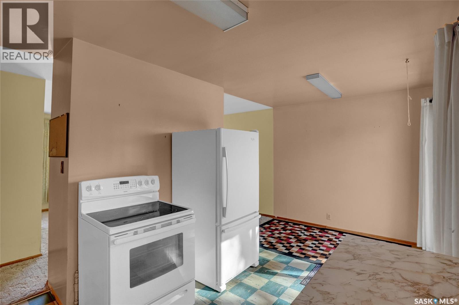 1047 Carleton Street, Moose Jaw, Saskatchewan  S6H 3A3 - Photo 17 - SK030457