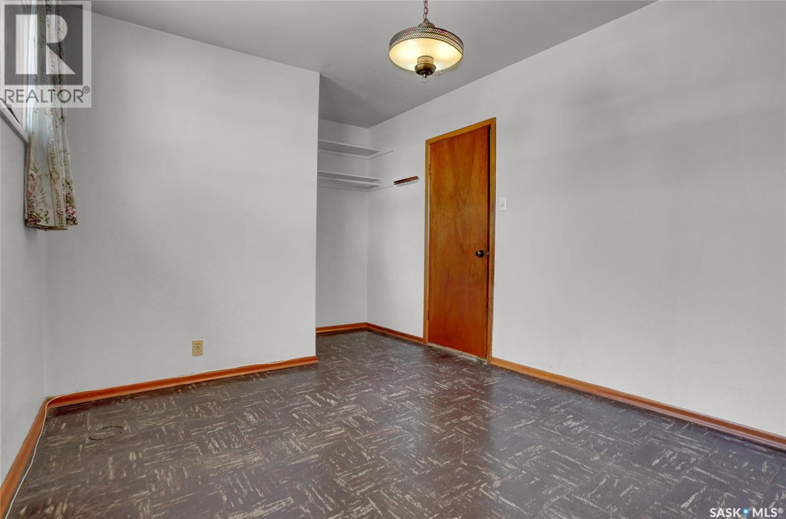 1047 Carleton Street, Moose Jaw, Saskatchewan  S6H 3A3 - Photo 21 - SK030457