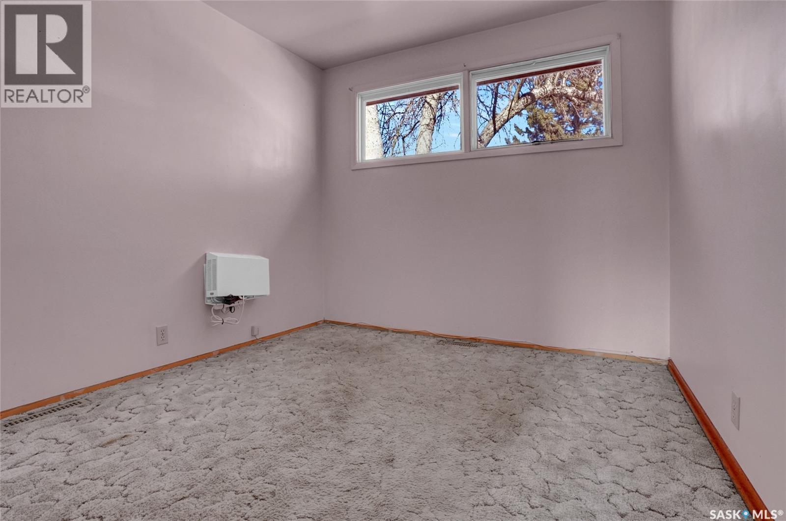 1047 Carleton Street, Moose Jaw, Saskatchewan  S6H 3A3 - Photo 24 - SK030457