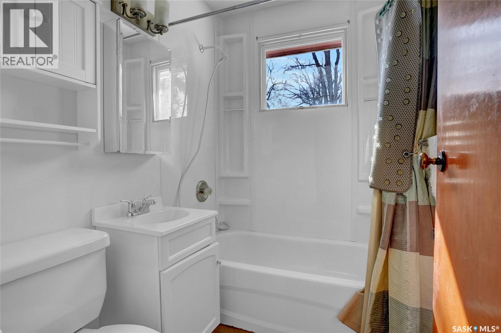 1047 Carleton Street, Moose Jaw, Saskatchewan  S6H 3A3 - Photo 30 - SK030457