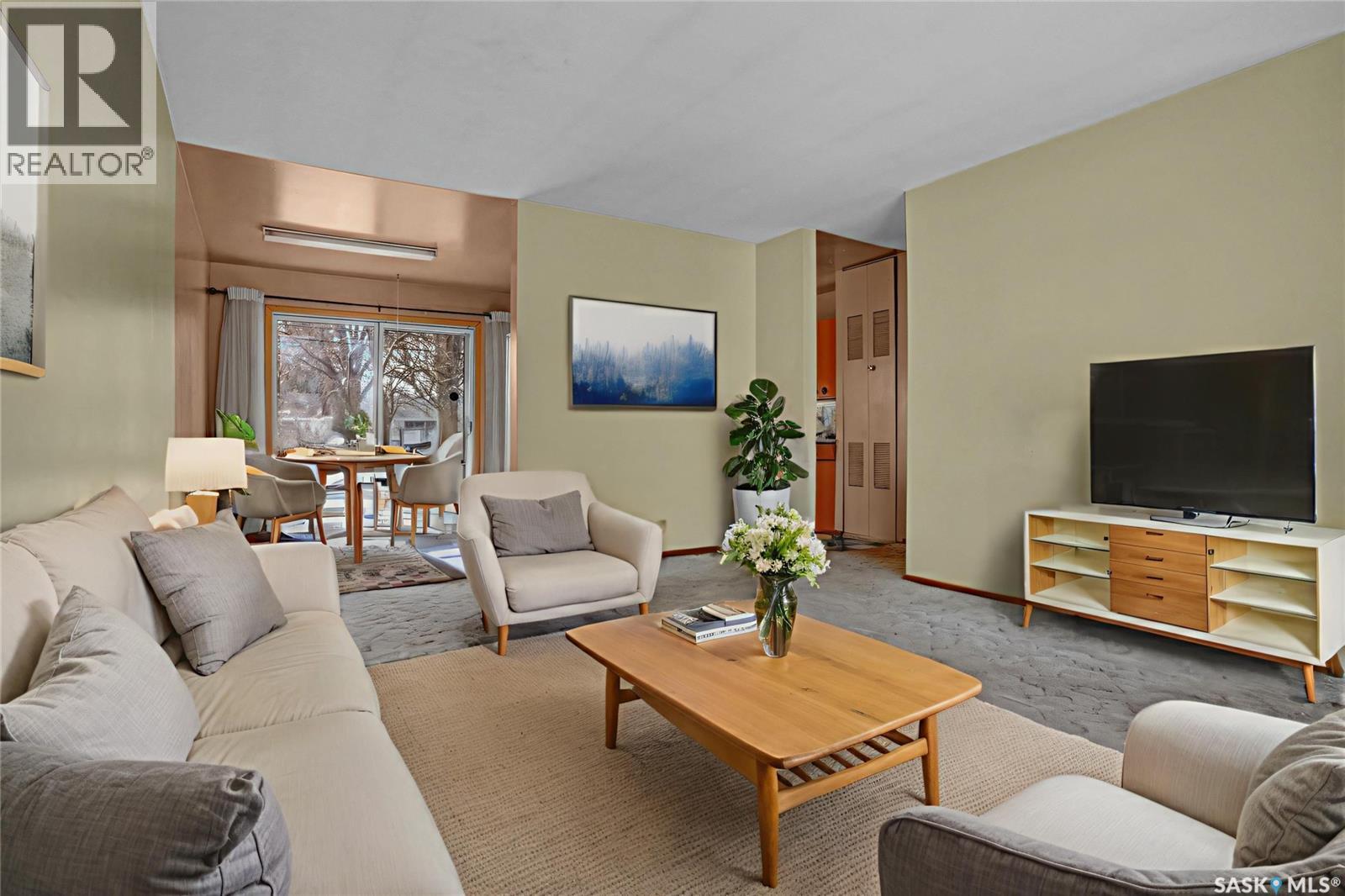 1047 Carleton Street, Moose Jaw, Saskatchewan  S6H 3A3 - Photo 6 - SK030457