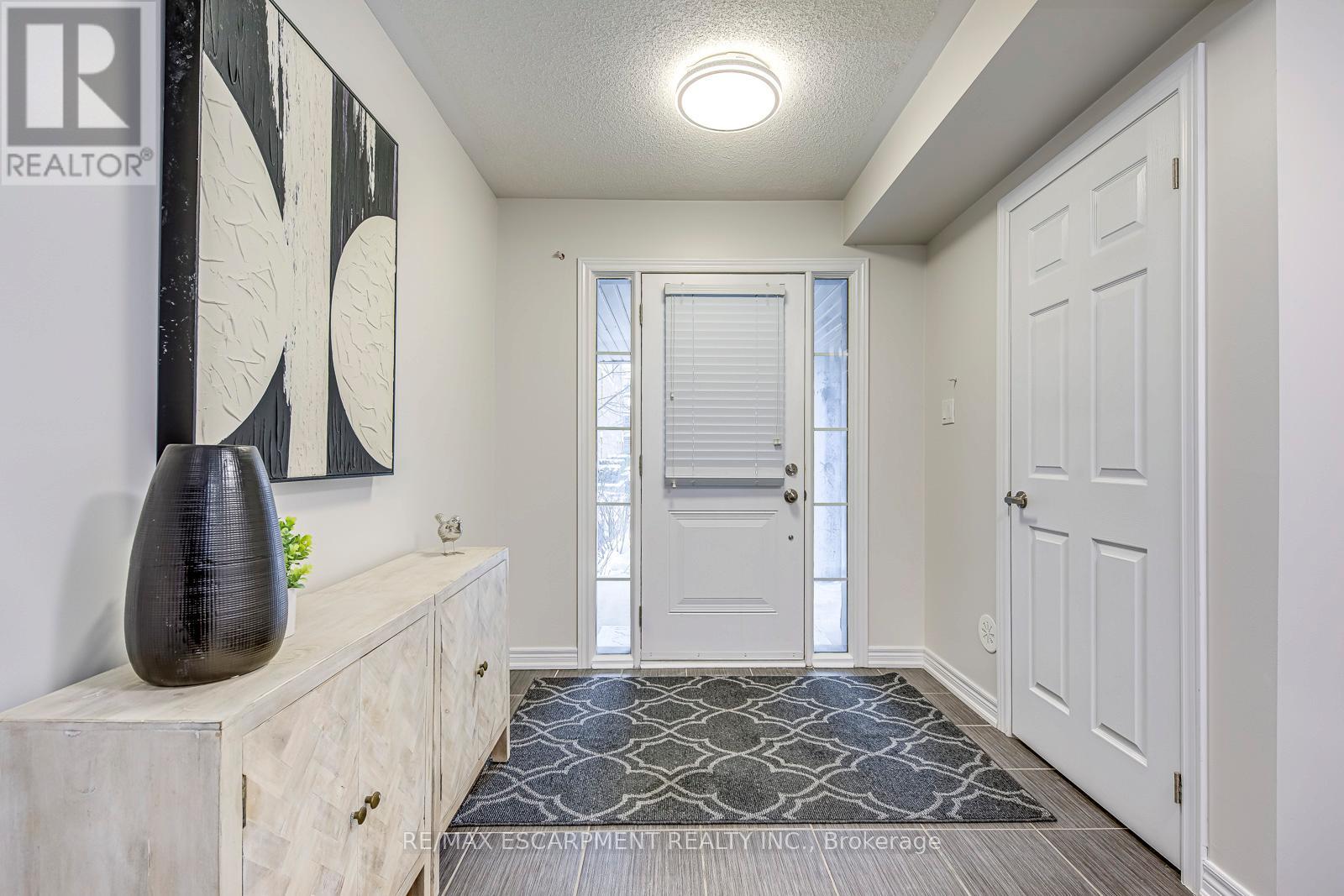 74 - 2435 Greenwich Drive, Oakville (Wm Westmount), Ontario  L6M 0S4 - Photo 4 - W12707152